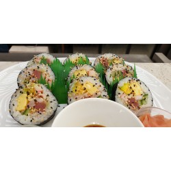 Veg Futomaki Avocado sushi...